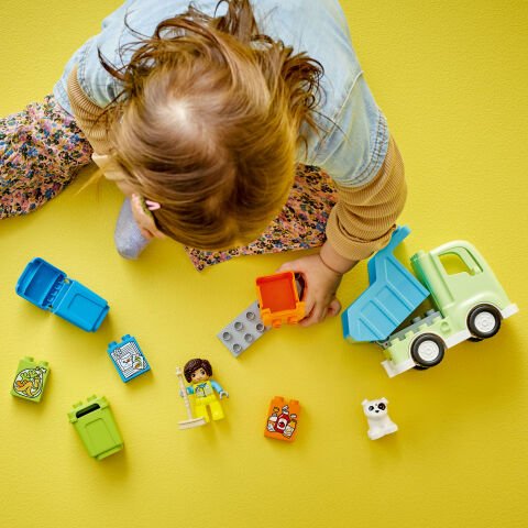 LEGO® DUPLO® Kasabası Geri Dönüşüm Kamyonu 10987 Oyuncak Yapım Seti (15 Parça)