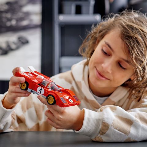 LEGO® Speed Champions 1970 Ferrari 512 M 76906 - 8 Yaş ve Üzeri Çocuklar ve Araba Meraklıları için Harika bir Oyuncak Yapım Seti (291 Parça)