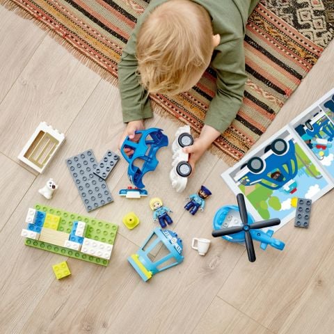 LEGO® DUPLO® Kurtarma Polis Merkezi ve Helikopter 10959 - 2 Yaş ve Üzeri için Polis Arabası ve Helikopter İçeren Oyuncak Yapım Seti (40 Parça)