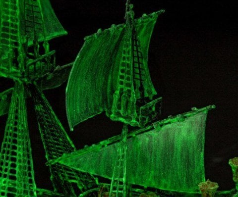 Ghost Ship (easy-click)