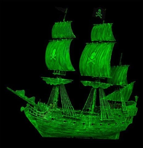 Ghost Ship (easy-click)