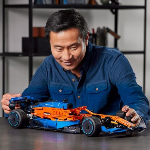 LEGO® Technic McLaren Formula 1™ Yarış Arabası 42141 - Yetişkinler için 2022 Araba Modeli Yapım Seti (1432 Parça)