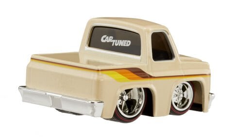 CarTuned S3 1987 Chevy C10 - Krem Rengi Custom Araba