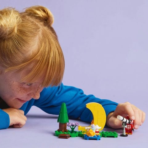 LEGO® Animal Crossing™ Celeste ile Yıldız Gözlemleme Yapım Seti 77053