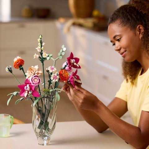 LEGO® Botanicals Pembe Çiçek Buketi Dekoratif Çiçek 10342