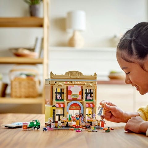 LEGO® Friends Restoran ve Aşçılık Okulu Yapım Oyuncağı 42655