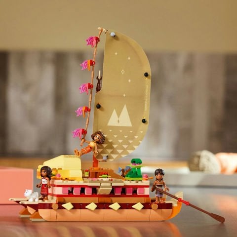 LEGO® ǀ Disney Moana’nın Macera Kanosu Fantastik Oyuncak Model Seti 43270