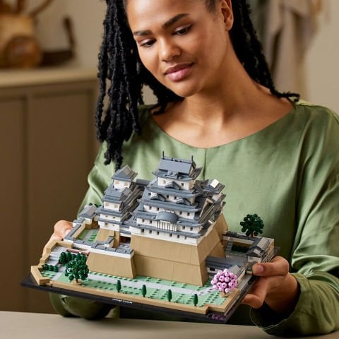 LEGO® Architecture Himeji Kalesi 21060 Yapım Seti