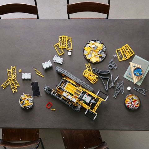LEGO® Technic Liebherr Paletli Vinç LR 13000 42146 Yapım Seti