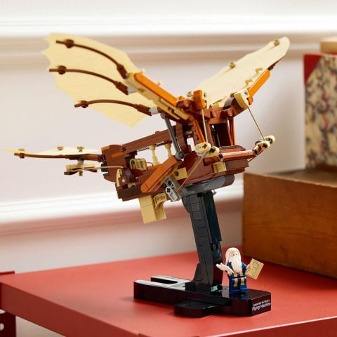 LEGO® Icons Leonardo da Vinci’nin Uçan Makinesi Yetişkinler için Masa Süsü Seti 10363