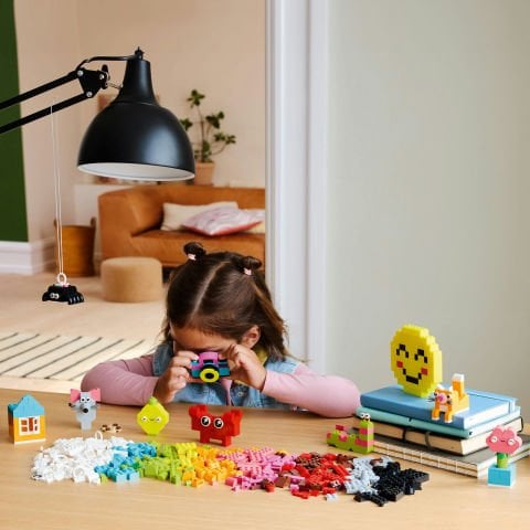 LEGO® Classic Yaratıcı Mutlu Kutu Renkli Yapım Parçaları 11042