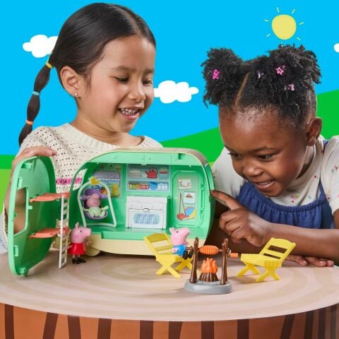 Peppa Pig Üç Küçük Domuzcuk Karavan