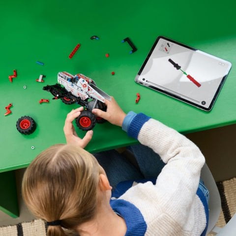 LEGO® Technic Monster Jam™ ThunderROARus™ Çek-Bırak Oyuncak Kamyon 42200
