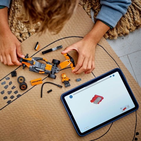 LEGO® City McLaren Yarış Arabalı F1® Sürücüsü Mini Araç Oyun Seti 60442