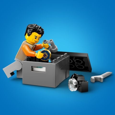 LEGO® City 4x4 Arazi Dağ Arabası Macera Oyuncağı 60447