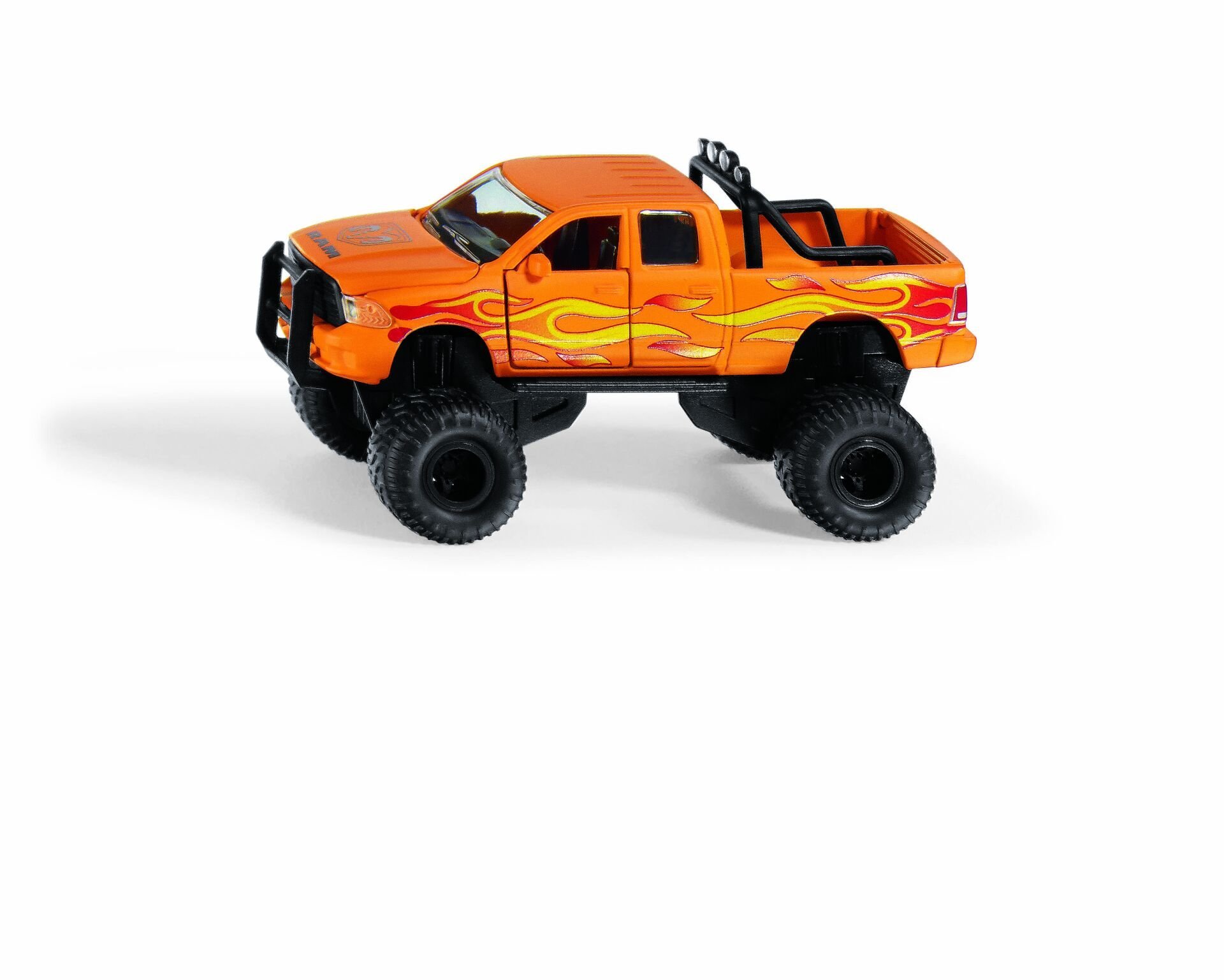 RAM 1500 Balon Lastikli