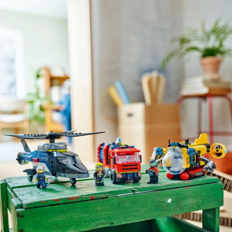 LEGO® City Helikopter, İtfaiye Kamyonu ve Denizaltı Karışımı Oyuncak Yapım Seti 60462