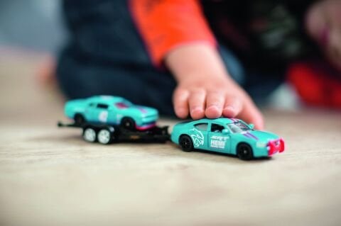 Dodge Charger ve Challenger Yarış