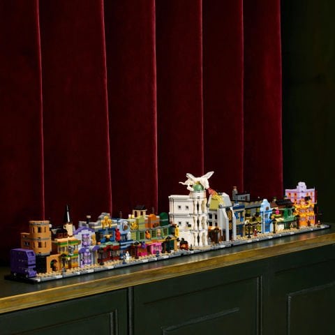 LEGO® Harry Potter™ Diagon Yolu Büyücü Mağazaları, Yetişkinler için Büyücü Seti 76444