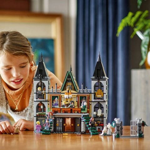 LEGO® Harry Potter™ Malfoy Malikanesi, Büyücü Oyuncağı Yapım Seti 76453