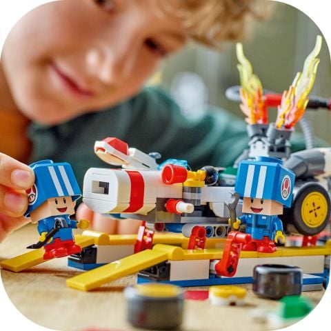 LEGO® Super Mario™: Mario Kart™ – Toad’un Garajı, Nintendo® Karakter Hediyesi 72035