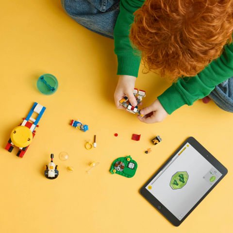 LEGO® Sonic the Hedgehog™: Sonic’in Kamp Ateşi Çarpışması 77001