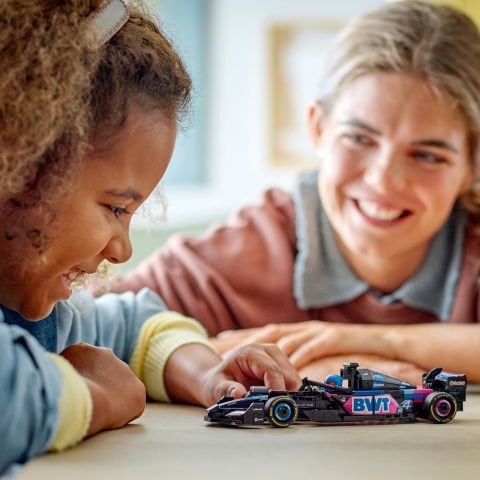 LEGO® Speed Champions BWT Alpine F1® Team A524 Yarış Arabası Oyuncak Araç 77248