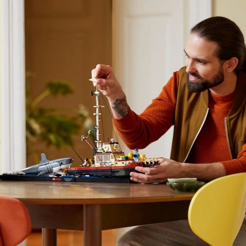 LEGO® Ideas Jaws, Yetişkinler için Köpek Balığı Hediyesi 21350