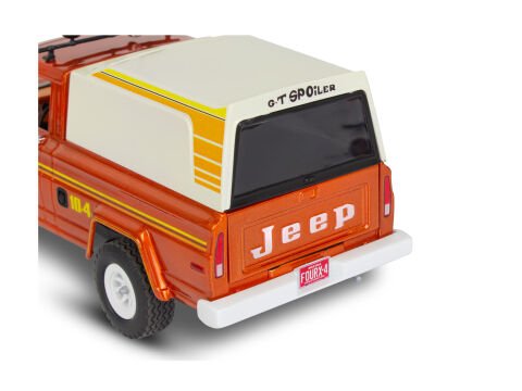 ‘79 Jeep J10 Pickup with Camper Top Model Kit