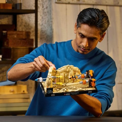 LEGO® Star Wars™ Mos Espa Pod Yarışı Dioraması Seti 75380