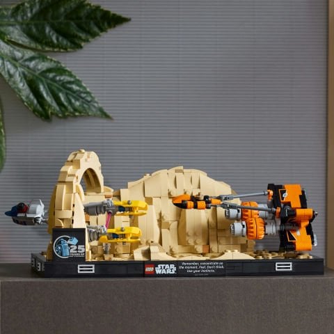 LEGO® Star Wars™ Mos Espa Pod Yarışı Dioraması Seti 75380