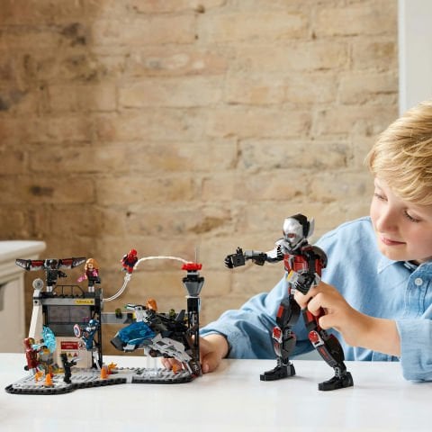 LEGO® Marvel Kaptan Amerika: Kahramanların Savaşı Aksiyon Savaşı İnşa Edilebilen Oyun Seti 76314