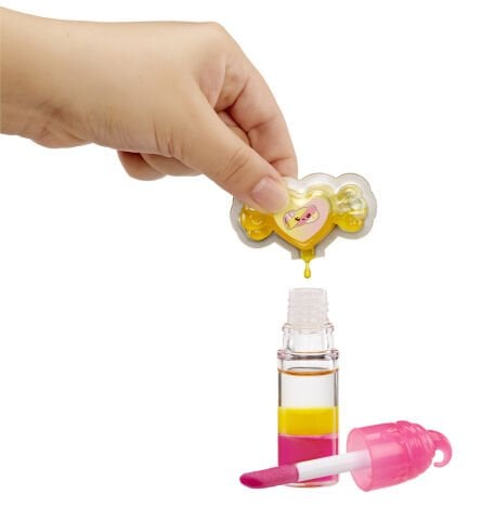 Yummiland Mila Mallows Bebeği ve Dudak Parlatıcısı - Gizemli Renk Serisi