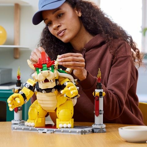 LEGO® Super Mario™ Mighty Bowser™ 71411 - Yetişkin Hayranlar için Koleksiyonluk Yapım Seti