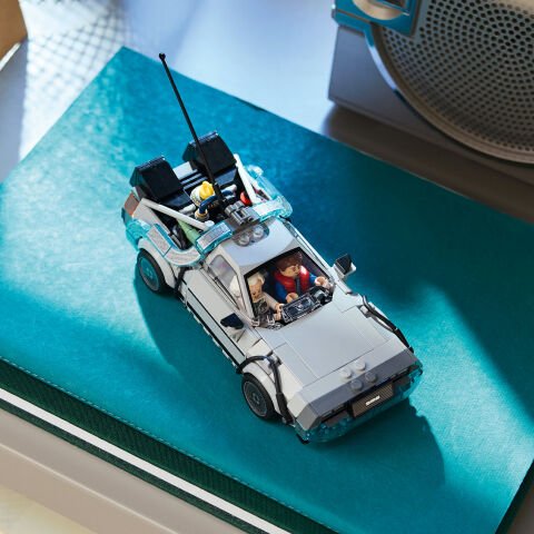 LEGO® Speed Champions Geleceğe Dönüş’ten Zaman Makinesi 77256