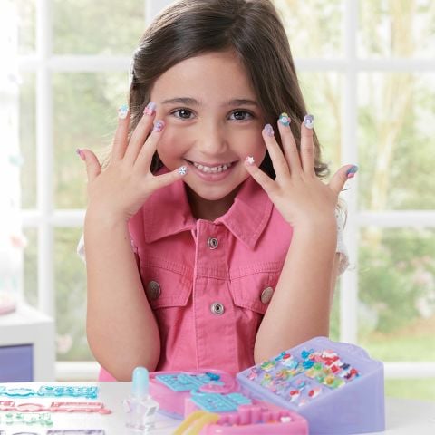 Tasarla ve Sergile Tırnak Atölyesi