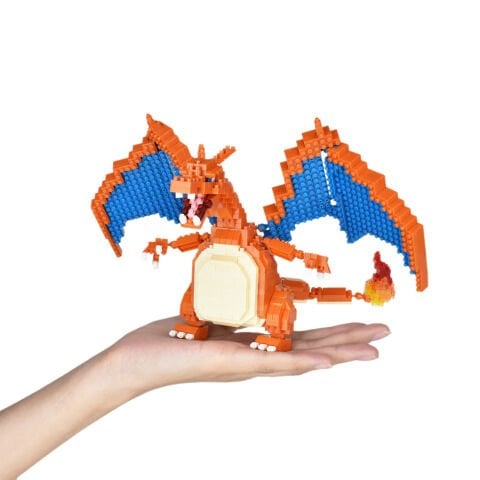 Pokemon Charizard Deluxe Nanoblock