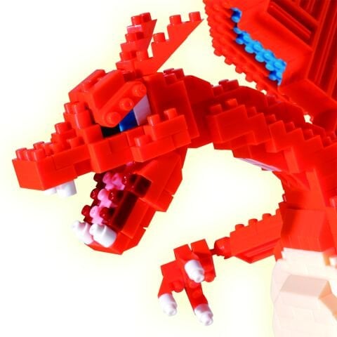 Pokemon Charizard Deluxe Nanoblock
