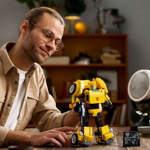 LEGO® Icons Transformers Bumblebee Seti 10338