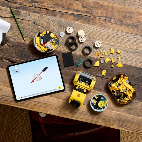 LEGO® Icons Transformers Bumblebee Seti 10338