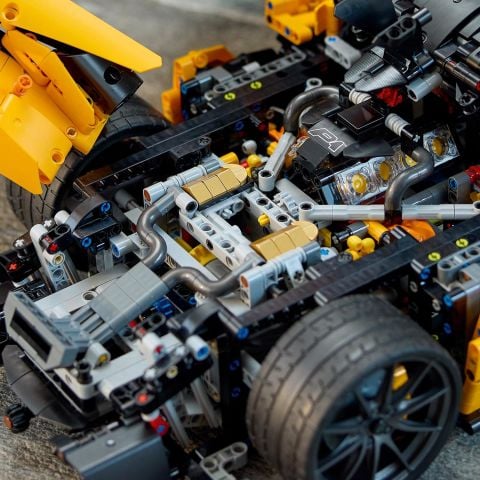 LEGO® Technic McLaren P1™ Yetişkinler için Hiper Araba Seti 42172