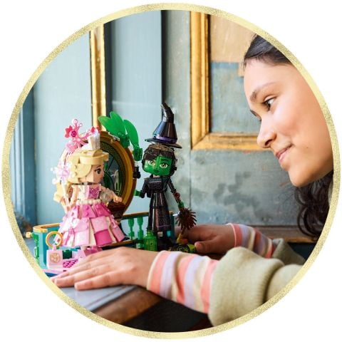 LEGO® Wicked Elphaba ve Glinda Figürleri Fantastik Oyuncak Yapım Seti 75682