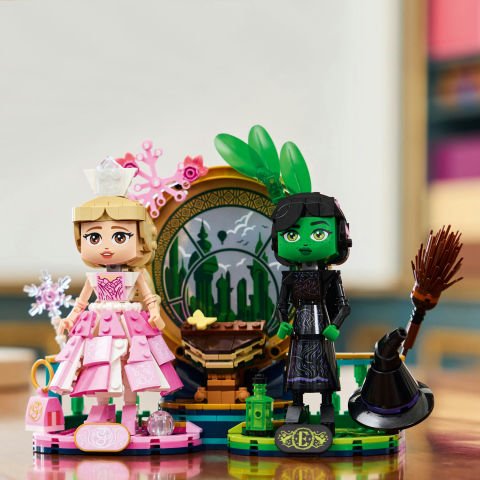 LEGO® Wicked Elphaba ve Glinda Figürleri Fantastik Oyuncak Yapım Seti 75682
