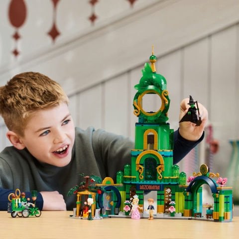 LEGO® Wicked Emerald City'ye Hoş Geldiniz Koleksiyonluk Oyuncak 75684