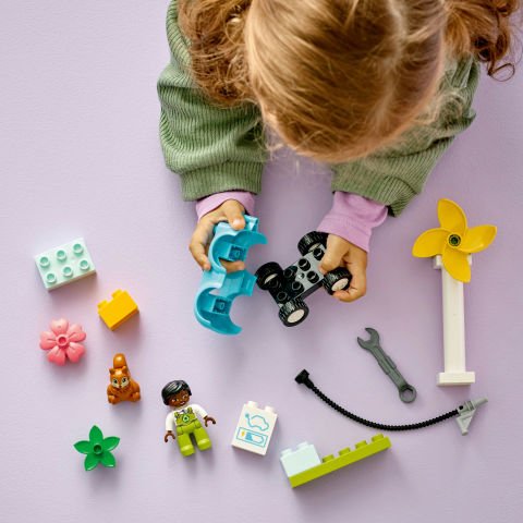 LEGO® DUPLO® Kasabası Rüzgar Türbini ve Elektrikli Araba 10985 Oyuncak Yapım Seti (16 Parça)