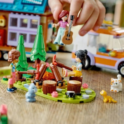 LEGO® Friends Mobil Küçük Ev 41735 Oyuncak Yapım Seti (785 Parça)
