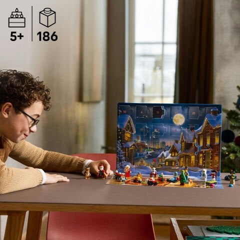 LEGO® City 2025 Yılbaşı Takvimi, 5 Yaş ve Üzeri Çocuklar için Yılbaşı Hediyesi 60475