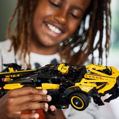 LEGO® Technic Bugatti Bolide 42151 Oyuncak Yapım Seti (905 Parça)