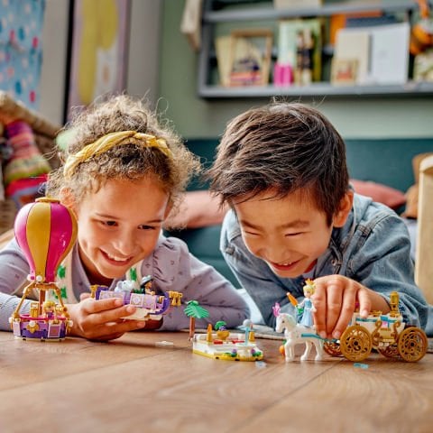 LEGO® ǀ Disney Prensesin Büyülü Yolculuğu 43216 Oyuncak Yapım Seti (320 Parça)