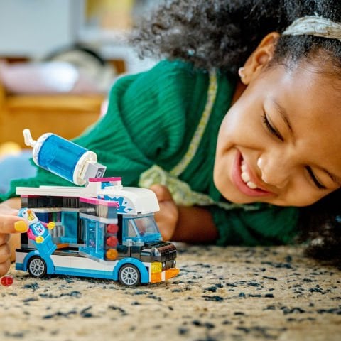 LEGO® City Penguen Buzlaş Arabası 60384 Oyuncak Yapım Seti (194 Parça)